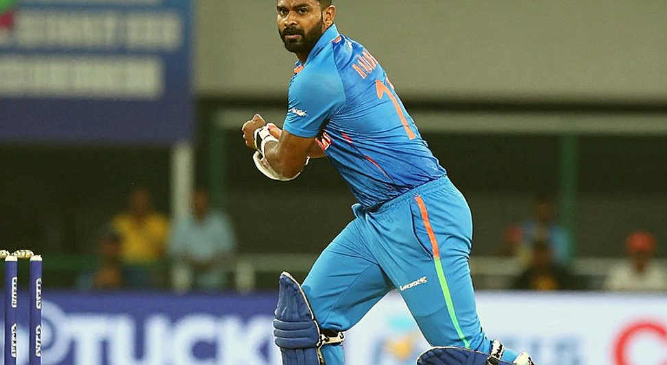 CSK का ज़हीर-युग: 2027 से पहले चार विदाइयाँ, और एक पैराग्राफ़ की रिपोर्टिंग CSK का ज़हीर-युग: 2027 से पहले चार विदाइयाँ, और एक पैराग्राफ़ की रिपोर्टिंग